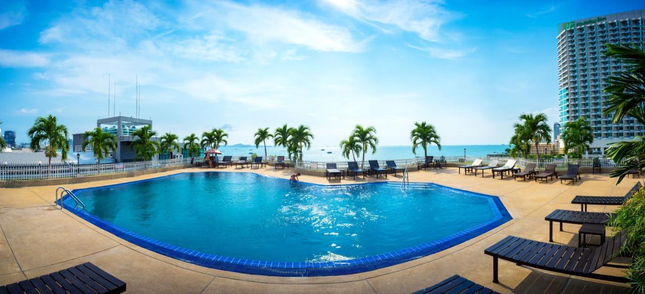 Mark Land Pattaya Beach Exterior foto