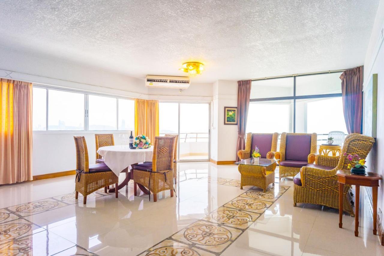 Mark Land Pattaya Beach Exterior foto