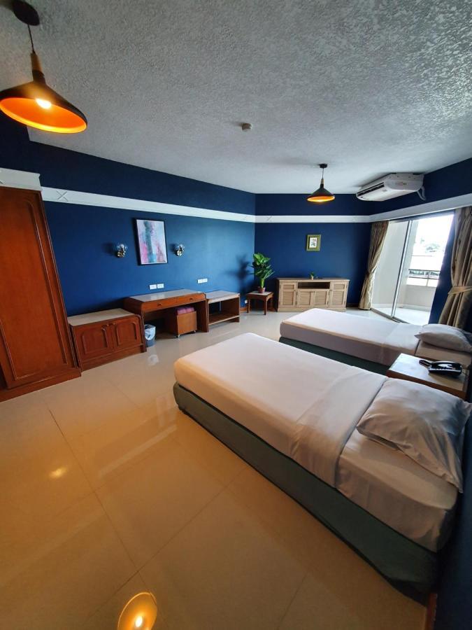 Mark Land Pattaya Beach Exterior foto