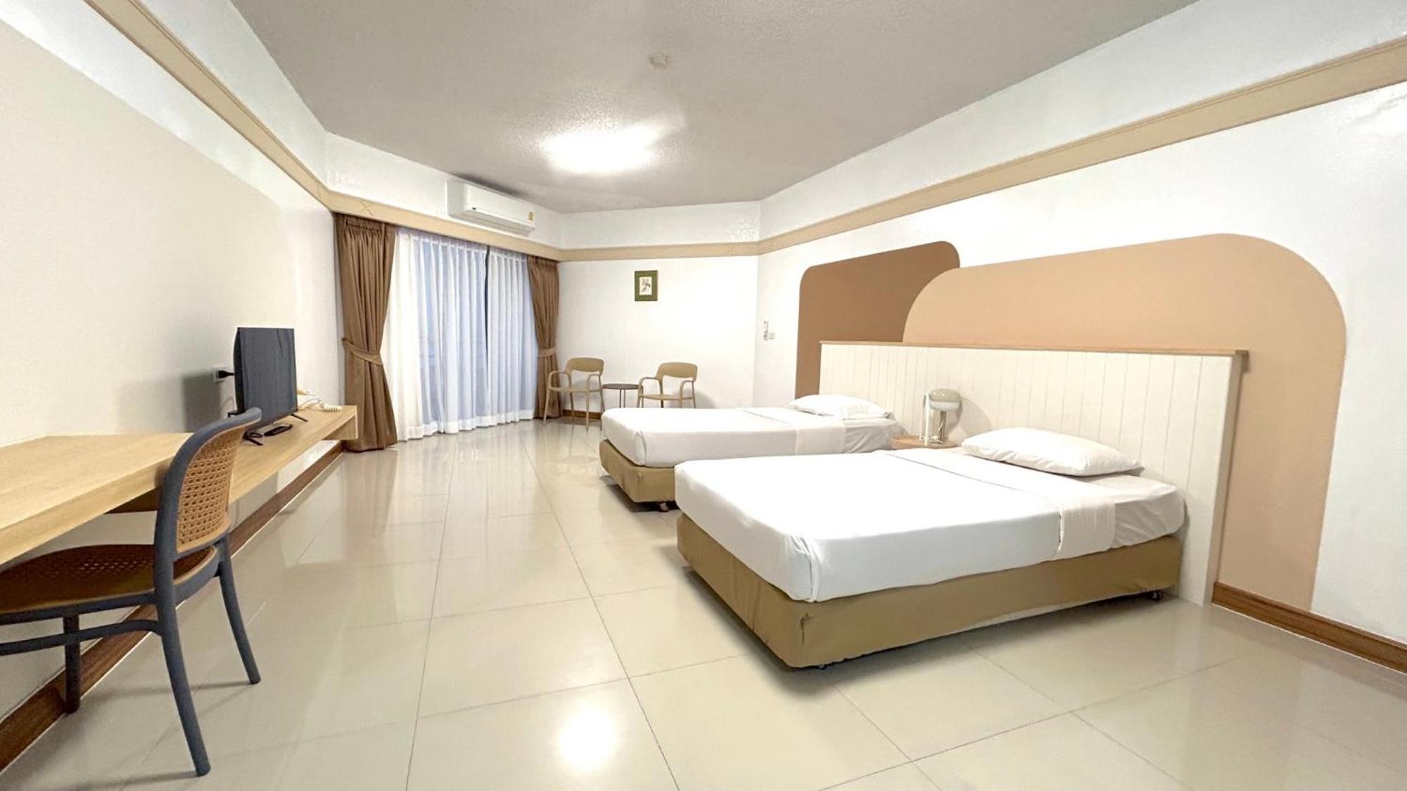 Mark Land Pattaya Beach Exterior foto