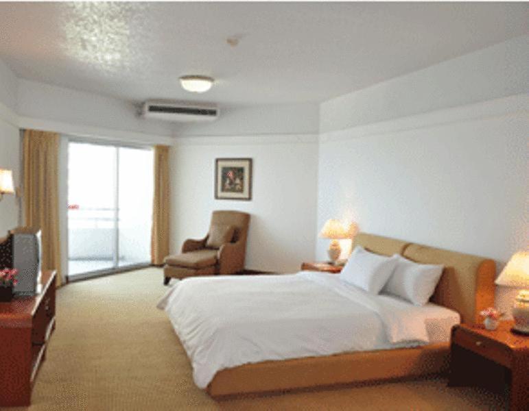 Mark Land Pattaya Beach Quarto foto